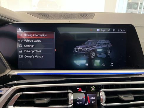 Used 2022 BMW X7 xDrive40i AWD/4WD image 56
