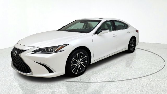 Used 2025 Lexus ES 350 w/ Premium Package FWD image 3