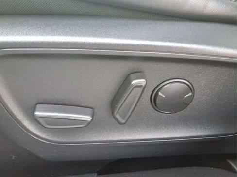Used 2025 Ford Escape ST-Line AWD/4WD image 24