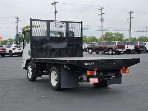Used 2024 Chevrolet Low Cab Forward image 5