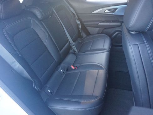 Used 2025 Chevrolet Equinox EV LT w/ Convenience Package image 20