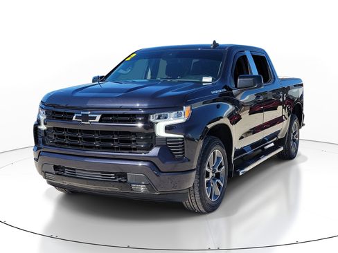 Used 2022 Chevrolet Silverado 1500 RST RWD image 3