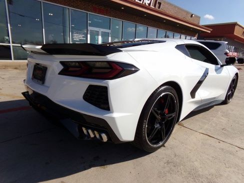 Used 2021 Chevrolet Corvette Stingray Preferred Cpe w/ Z51 Performance Package image 5