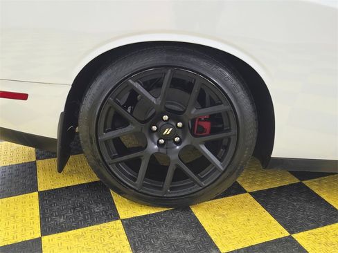Used 2017 Dodge Challenger R/T w/ Blacktop Package image 9