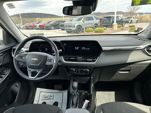 Used 2024 Chevrolet TrailBlazer LT w/ Convenience Package image 16