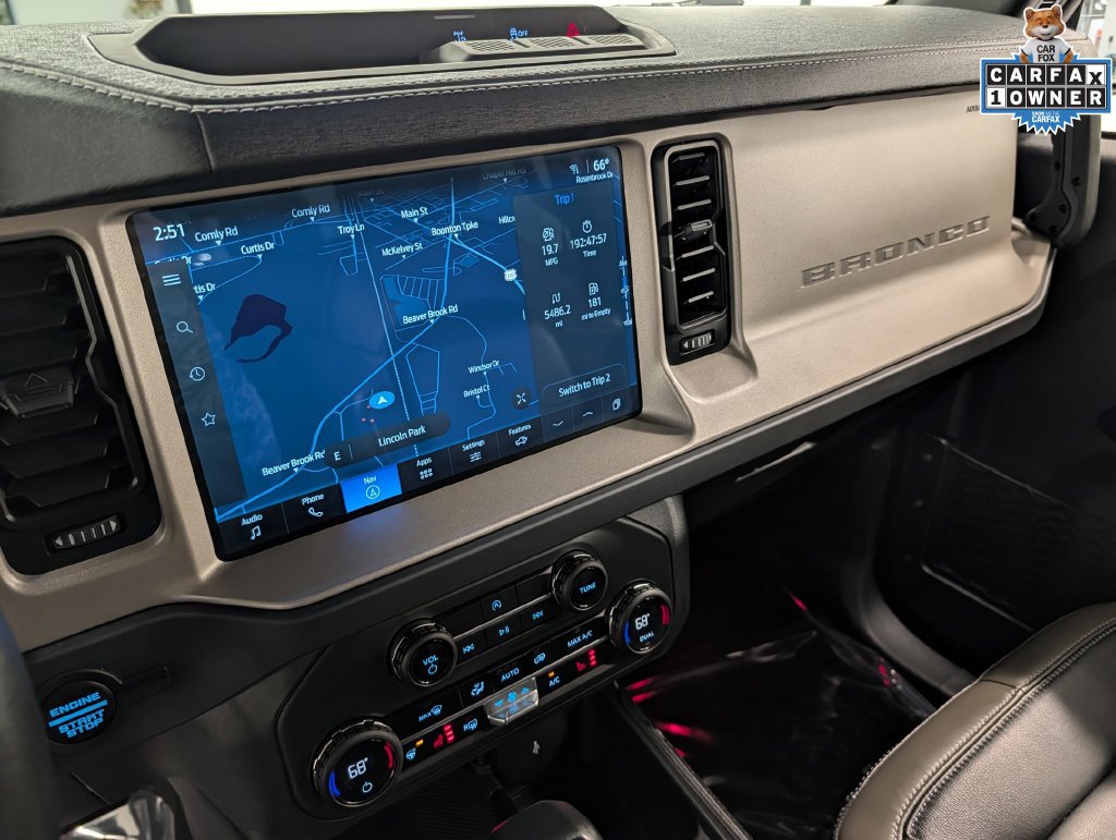 Used 2025 Ford Bronco Outer Banks AWD/4WD image 13