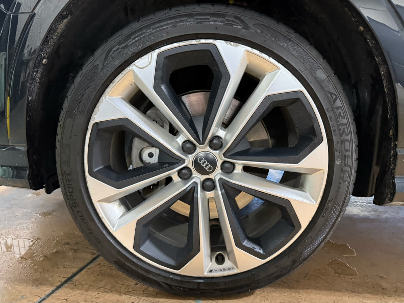 Used 2020 Audi Q3 2.0T Premium Plus w/ Premium Plus Package AWD/4WD image 11