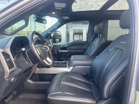 Used 2022 Ford F350 Platinum w/ FX4 Off-Road Package image 9