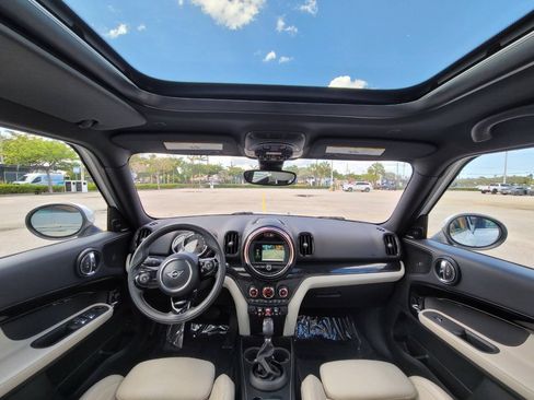 Used 2019 MINI Cooper Countryman w/ Premium Package FWD image 15