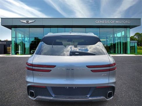 Used 2024 Genesis GV70 2.5T w/ Advanced Package image 7