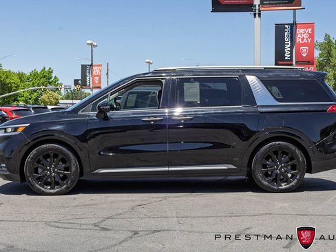 Used 2024 Kia Carnival SX Prestige FWD image 18