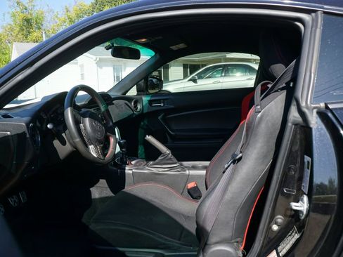 Used 2013 Scion FR-S image 5