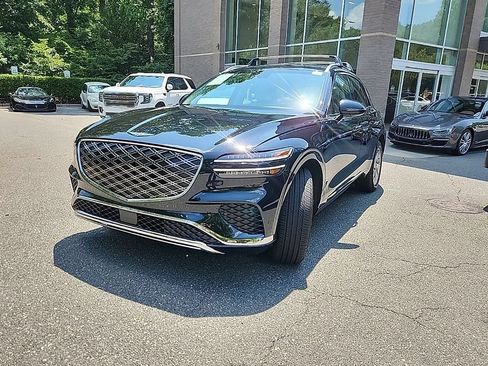 Used 2026 Genesis GV70 2.5T AWD/4WD image 6