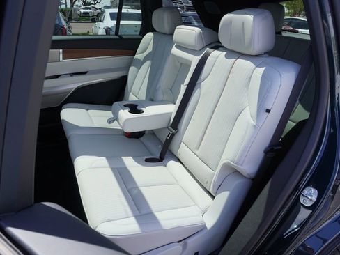 New 2026 Cadillac Vistiq Luxury image 8