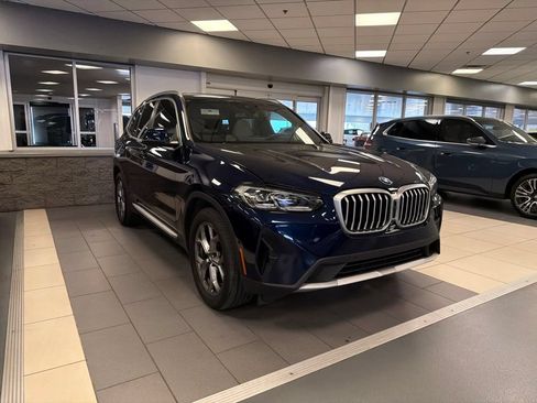 Used 2024 BMW X3 sDrive30i w/ Premium Package RWD image 3