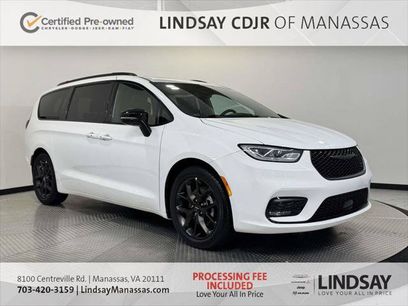 Certified 2025 Chrysler Pacifica Limited