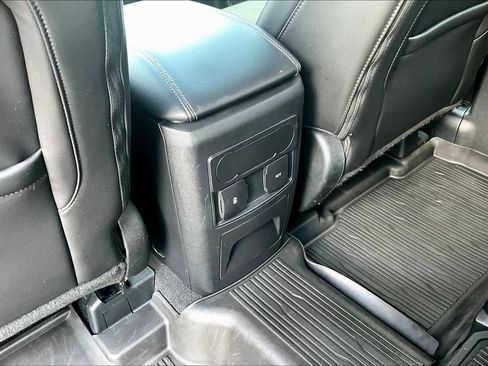 Certified 2023 Ford Explorer XLT w/ Equipment Group 202A AWD/4WD image 13