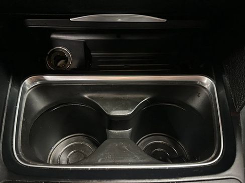 Used 2018 BMW M4 Convertible image 32