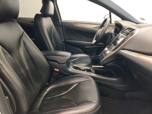 Used 2019 Lincoln MKC Premiere AWD/4WD image 21