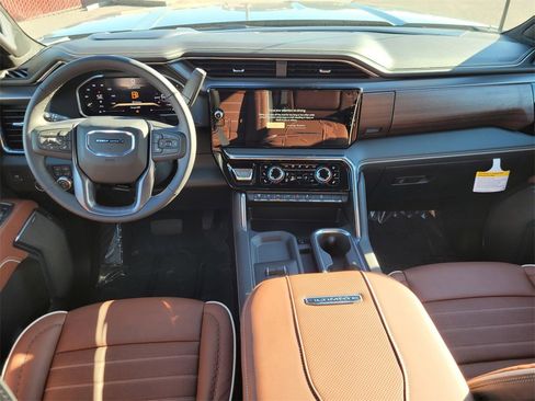 New 2026 GMC Sierra 2500 Denali Ultimate w/ Max Trailering Package image 10