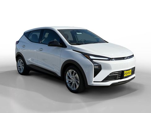 New 2027 Chevrolet Bolt LT image 7