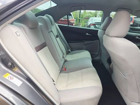 Used 2012 Toyota Camry LE image 17