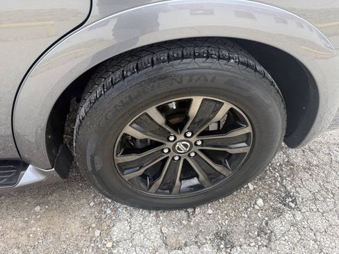 Used 2019 Nissan Armada Platinum w/ Captain's Chairs Package AWD/4WD image 11