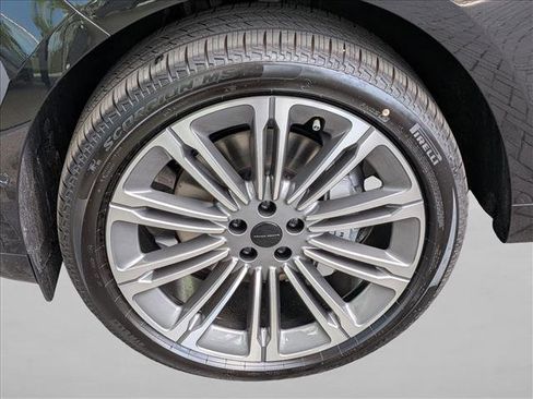 New 2026 Land Rover Range Rover Sport Dynamic SE AWD/4WD image 9