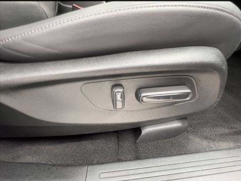 Used 2024 Honda CR-V EX-L image 31