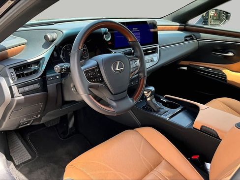 Used 2024 Lexus ES 350 w/ Technology Package FWD image 18
