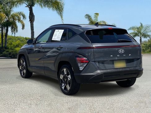 Used 2024 Hyundai Kona SEL w/ Convenience Package FWD image 3