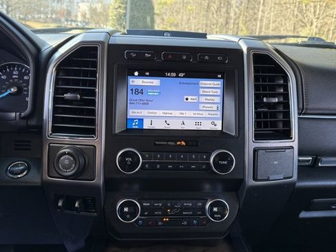 Used 2019 Ford Expedition Max Platinum image 16