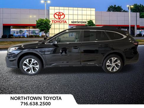 Used 2022 Subaru Outback Limited image 2