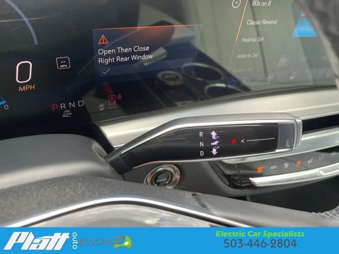 Used 2024 Cadillac Lyriq Luxury AWD/4WD image 31