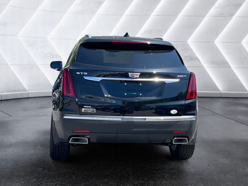 New 2026 Cadillac XT5 Luxury w/ LPO, Floor Liner Package AWD/4WD image 5