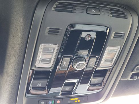 Used 2025 Cadillac Escalade Sport Platinum w/ LPO, Floor Liner Package image 22