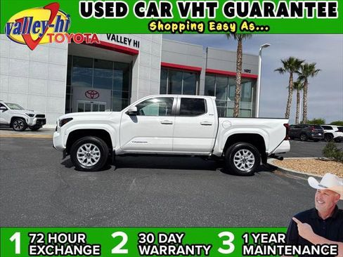 Certified 2025 Toyota Tacoma SR5 image 1