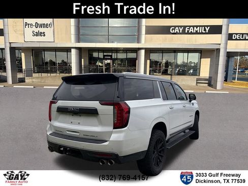 Used 2023 GMC Yukon XL Denali Ultimate AWD/4WD image 9