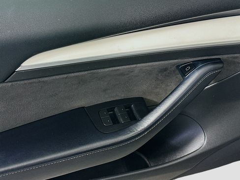 Used 2022 Tesla Model 3 Long Range AWD/4WD image 15