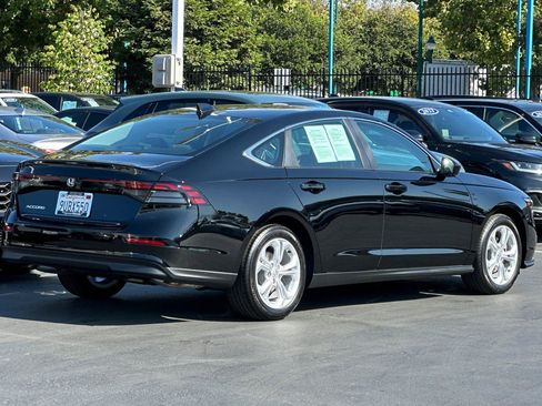 Certified 2025 Honda Accord LX image 3