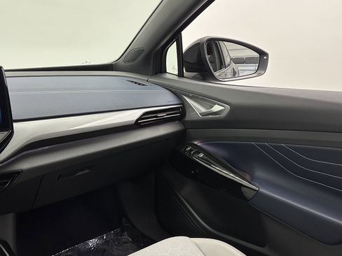 Used 2024 Volkswagen ID.4 S image 23