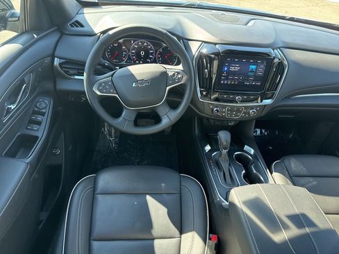 Used 2023 Chevrolet Traverse Premier w/ Redline Edition image 6