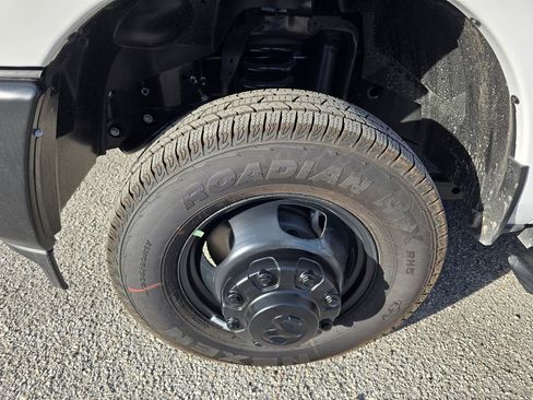 New 2026 RAM 3500 Tradesman AWD/4WD image 10