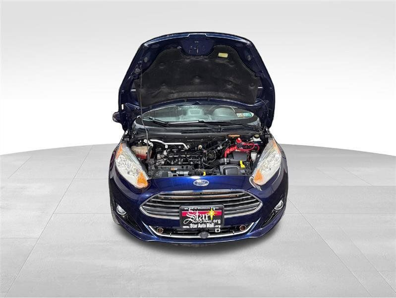 Used 2016 Ford Fiesta Titanium FWD image 11