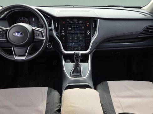 Used 2025 Subaru Outback Premium AWD/4WD image 12