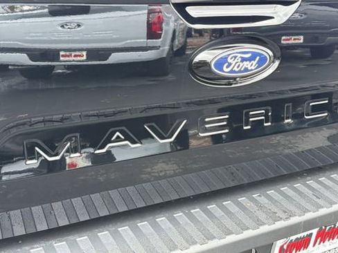 New 2025 Ford Maverick XLT FWD image 12