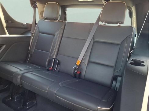 Used 2023 Chevrolet Tahoe Premier AWD/4WD image 16
