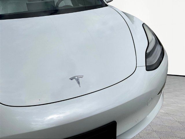 Used 2020 Tesla Model 3 Standard Range Plus RWD image 31