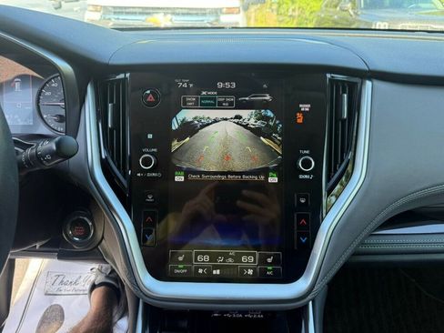 Used 2025 Subaru Outback Onyx Edition AWD/4WD image 6