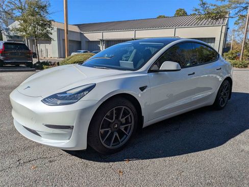 Used 2022 Tesla Model 3 Long Range image 8
